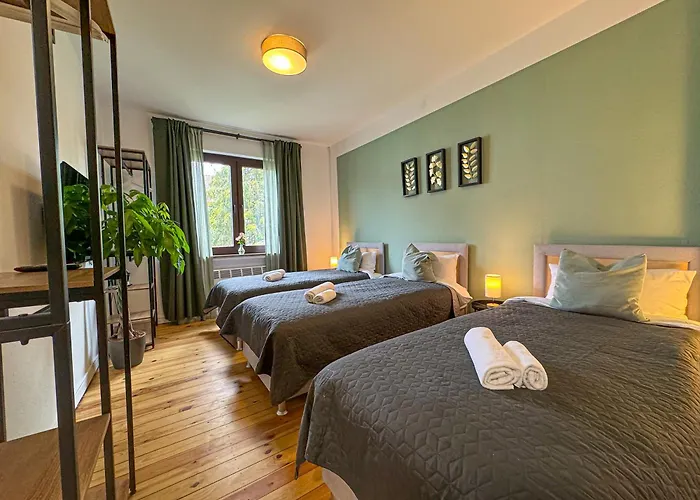 Immostay #7 -Helle Wohnung Mit Grossem Garten -4 Zimmer, Wifi & Free Parking