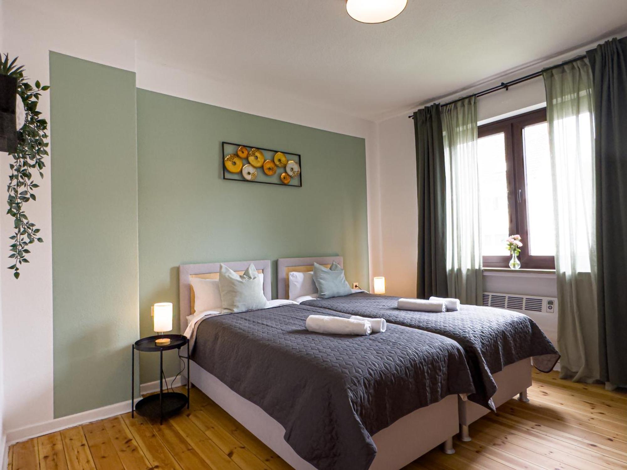 Apartment Immostay #7 -helle Mit Grossem Garten -4 Zimmer, Wifi & Free Parking *