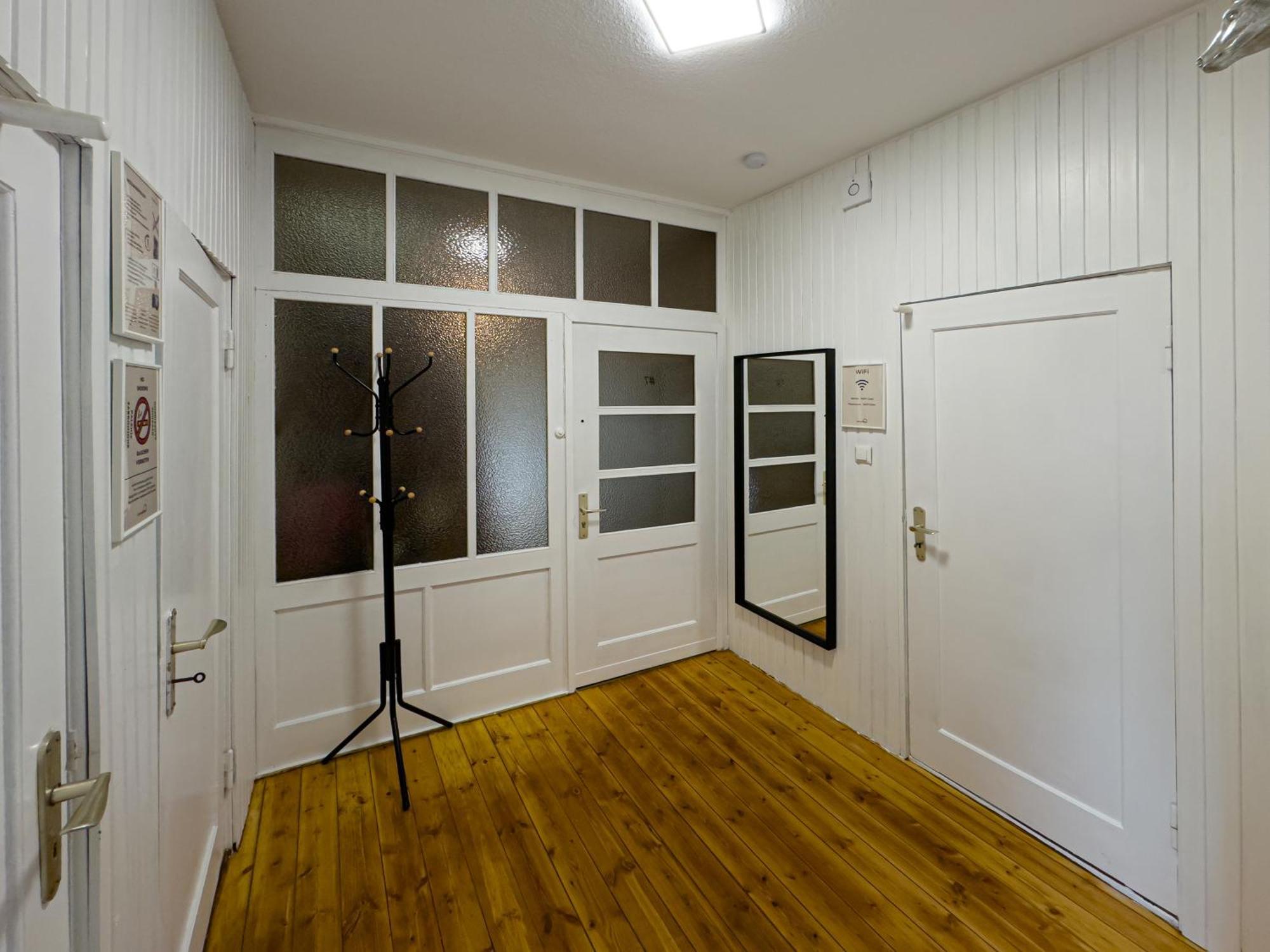 Apartment Immostay #7 -helle Mit Grossem Garten -4 Zimmer, Wifi & Free Parking