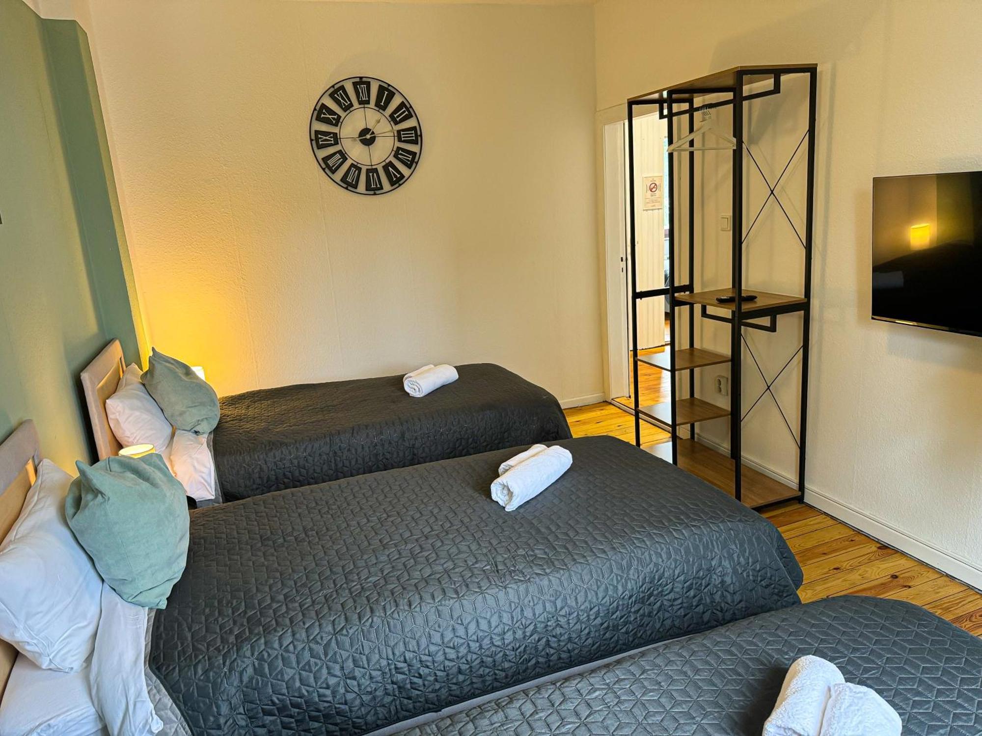Immostay #7 -helle Mit Grossem Garten -4 Zimmer, Wifi & Free Parking * Bremen
