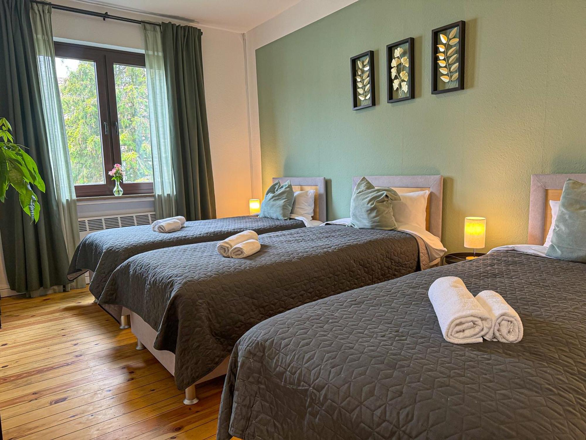 Immostay #7 -helle Mit Grossem Garten -4 Zimmer, Wifi & Free Parking Bremen